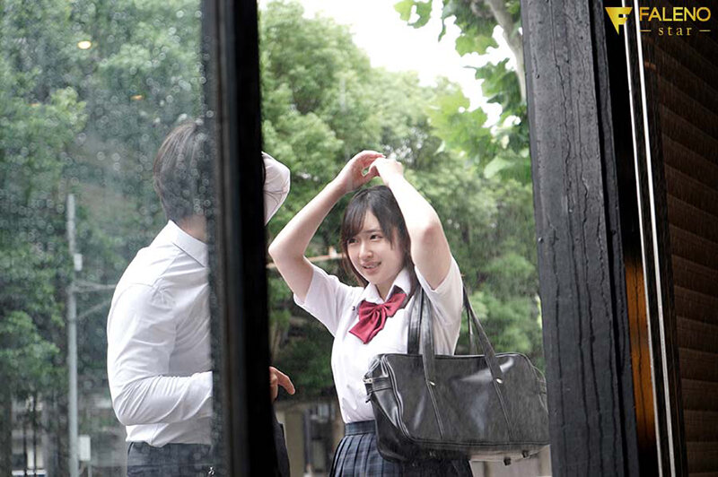 Xin trú mưa, nữ sinh Kaname Momojiri vú to gạ địt nhau với thầy giáo